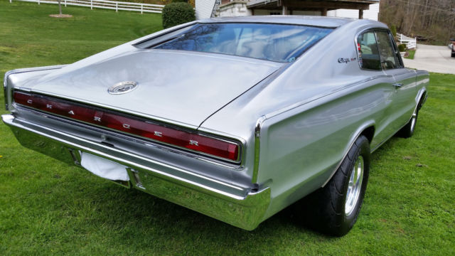 1966 Dodge Charger - photo 7