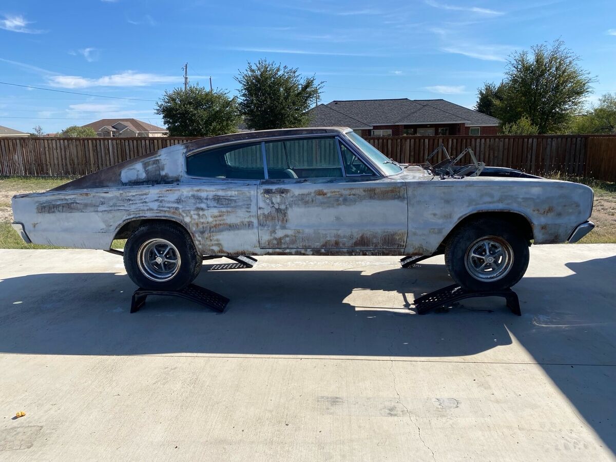 1966 Dodge Charger - photo 4