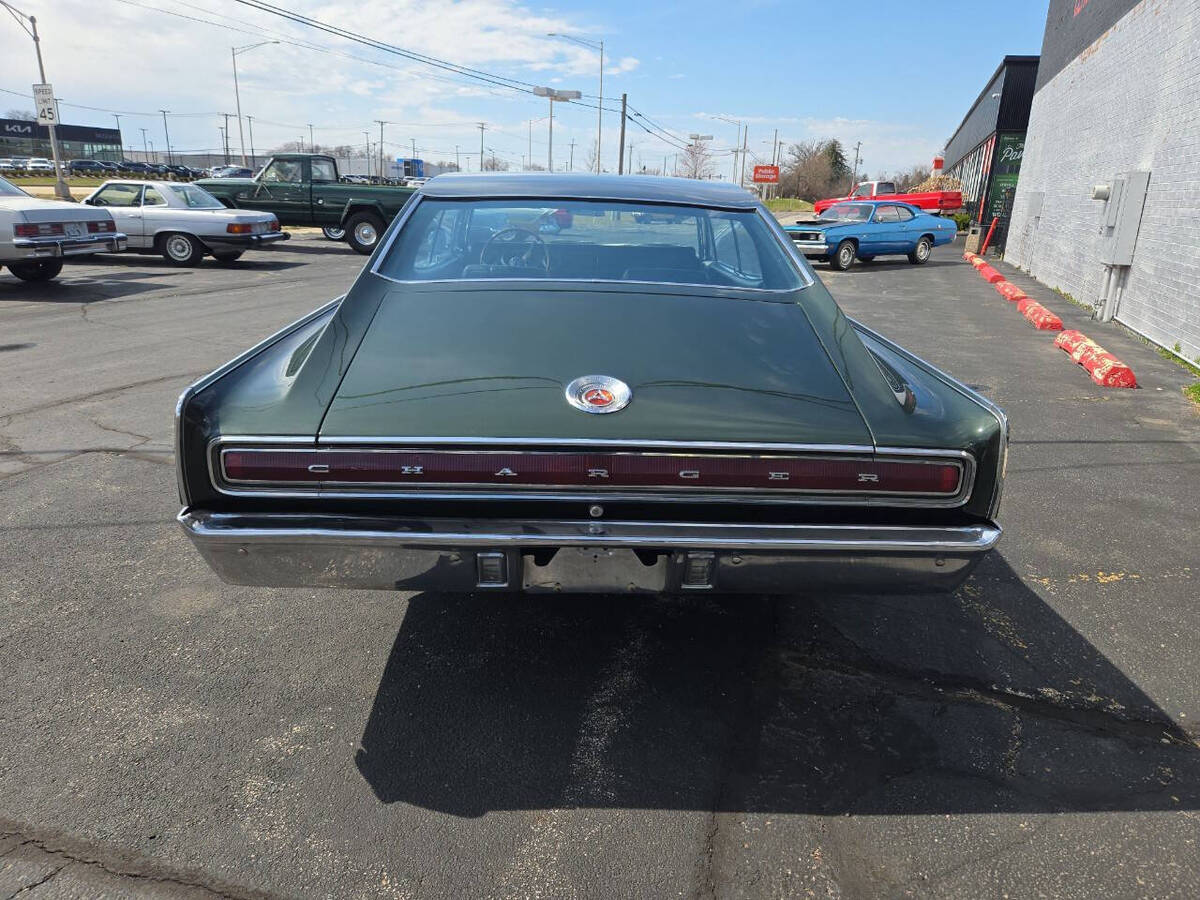 1966 Dodge Charger - photo 4