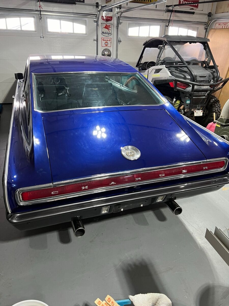 1966 Dodge Charger - photo 2