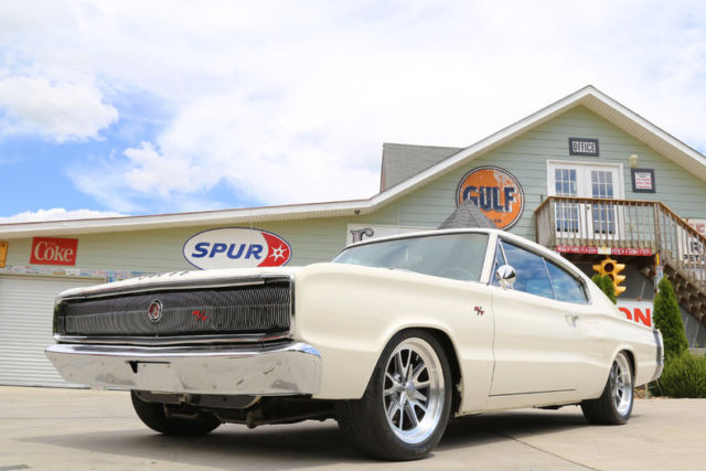1966 Dodge Charger RT - photo 13
