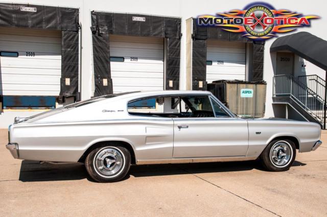 1966 Dodge Charger Hardtop - photo 11
