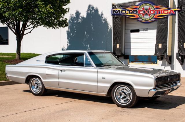 1966 Dodge Charger Hardtop - photo 13