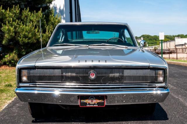 1966 Dodge Charger Hardtop - photo 2