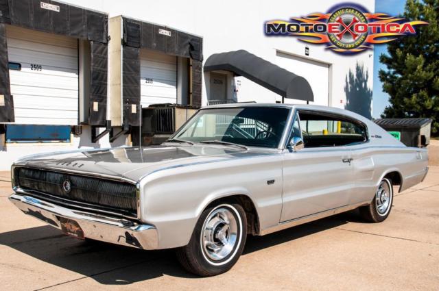 1966 Dodge Charger Hardtop - photo 3