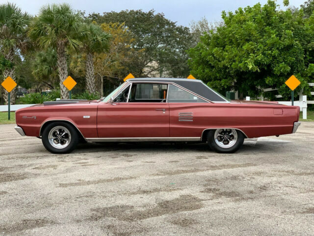 1966 Dodge Coronet - photo 2