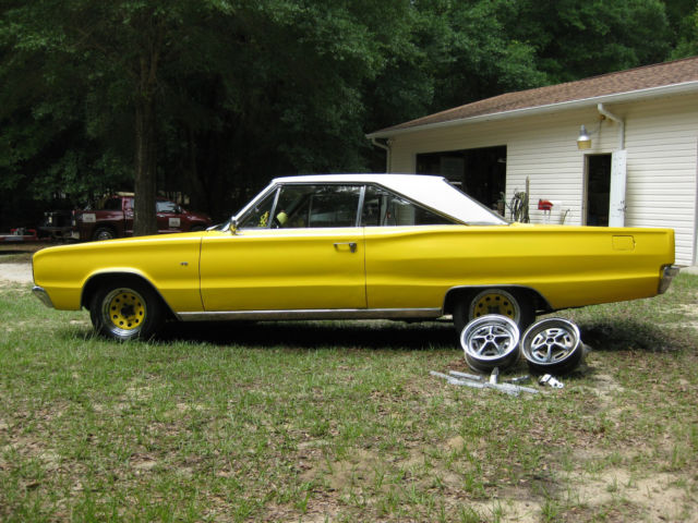 1966 Dodge Coronet - photo 2