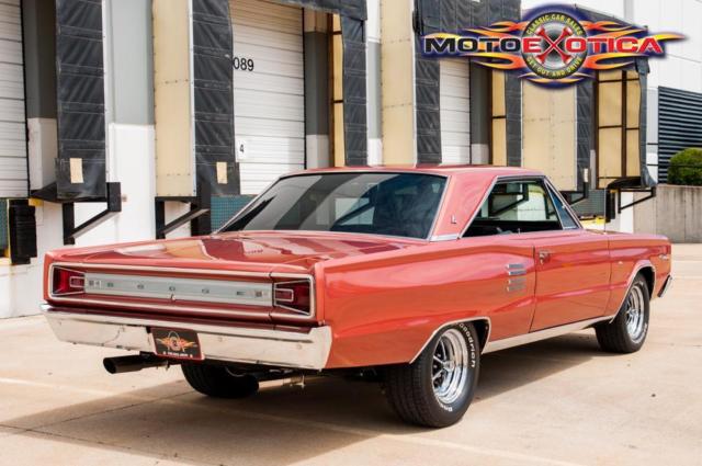 1966 Dodge Coronet Two-Door Hardtop - photo 9