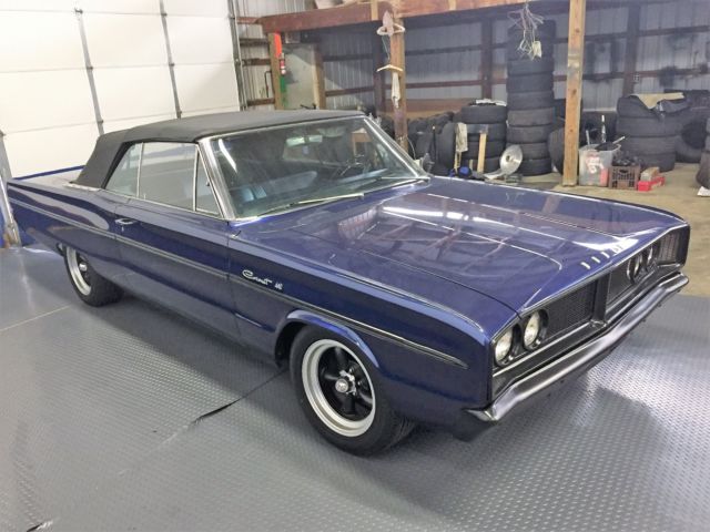 1966 Dodge Coronet convertible - photo 4