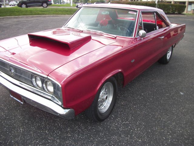 1966 Dodge Coronet - photo 2