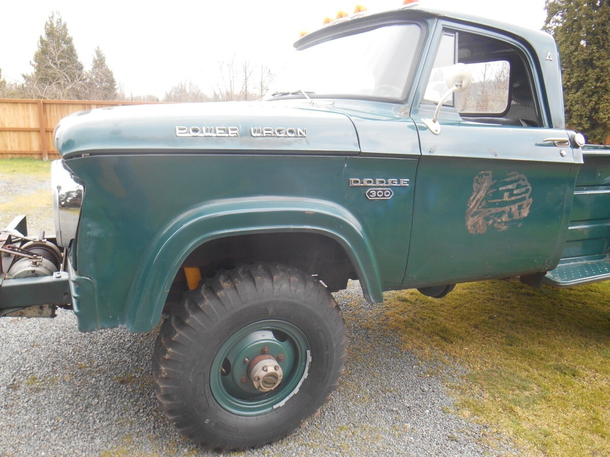 1966 Dodge Power Wagon - photo 12