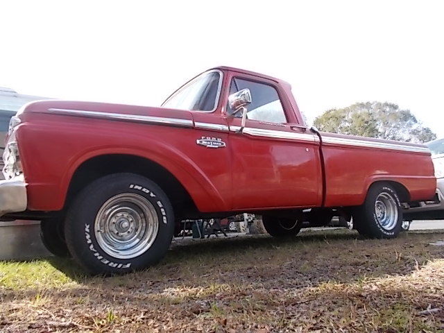 1966 Ford F-100 CUSTOM CAB RARE FIND!! ORIGINAL 32,000 MILES - photo 2