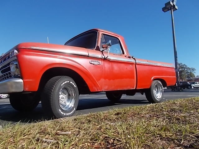 1966 Ford F-100 CUSTOM CAB RARE FIND!! ORIGINAL 32,000 MILES - photo 4