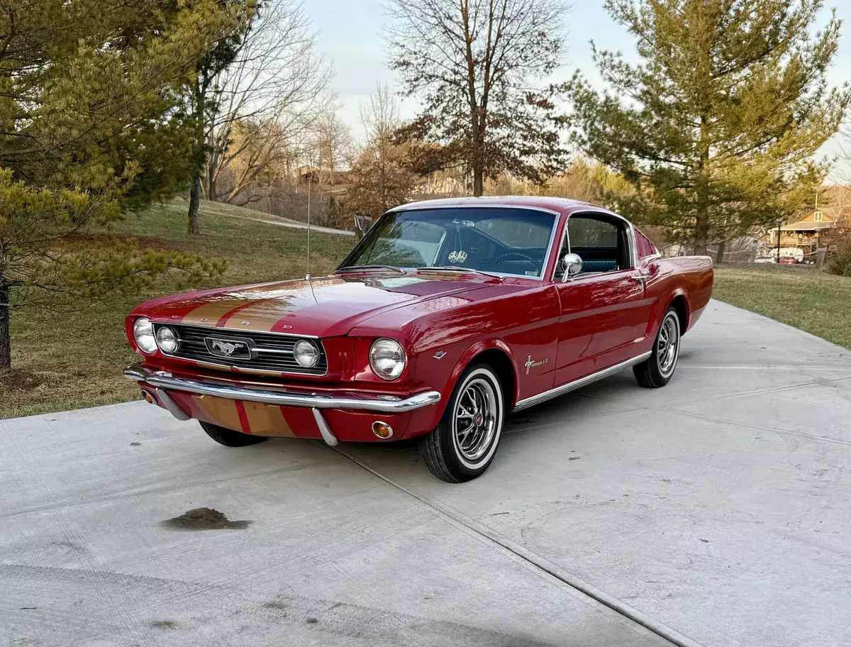 1966 FASTBACK 289 AUTO ICE COLD AC PS RALLY PAC GT FOG LIGHTS PONY INTERIOR 1966 FORD FASTBACK FASTBACK 289 AUTO COLD AC PS RALLY PAC PONY