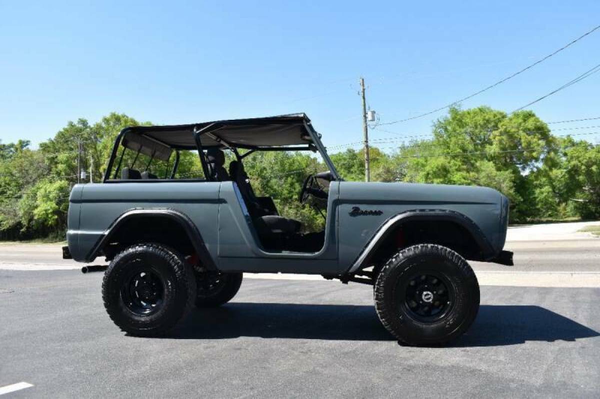 1966 Ford Bronco - photo 10