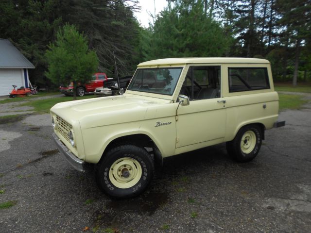 1966 Ford Bronco Bronco includes half cab 1966 Ford Bronco