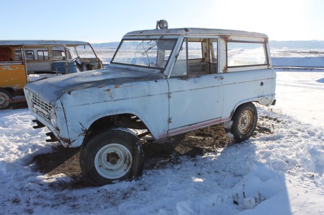1966 Ford Bronco, original paint. 1966 Ford Bronco