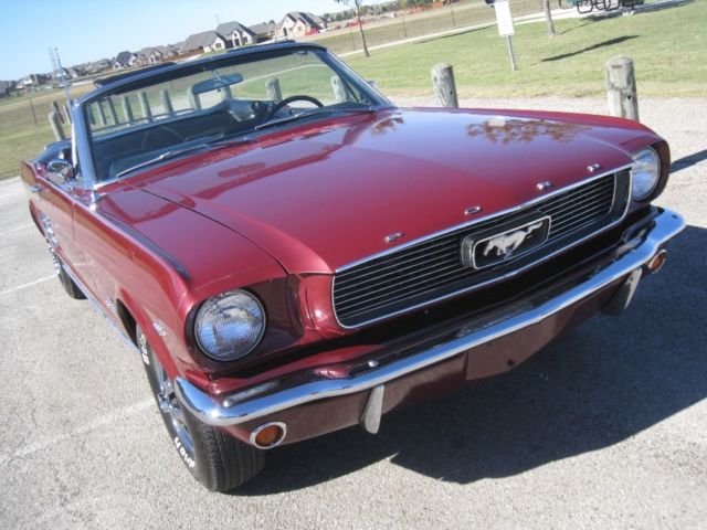 1966 Ford Mustang Convertible - photo 2