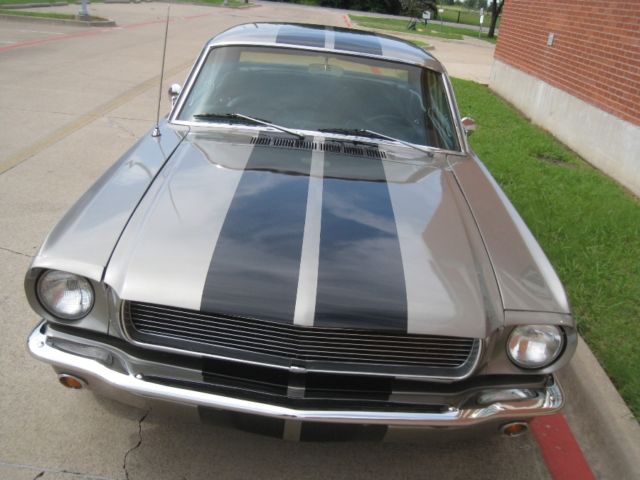 1966 Ford Mustang GT 350 - photo 12