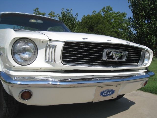 1966 Ford Coupe Mustang Automatic 289 with powersteering - AC- Power Brakes 1966 Ford Mustang 289 Auto w/ AC