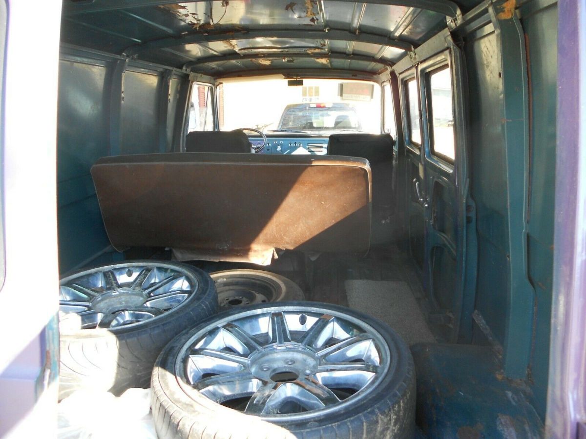 1966 Ford E-Series Van - photo 2