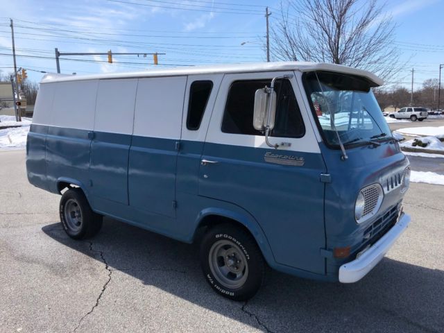 1966 Ford Econoline Super Van - photo 7