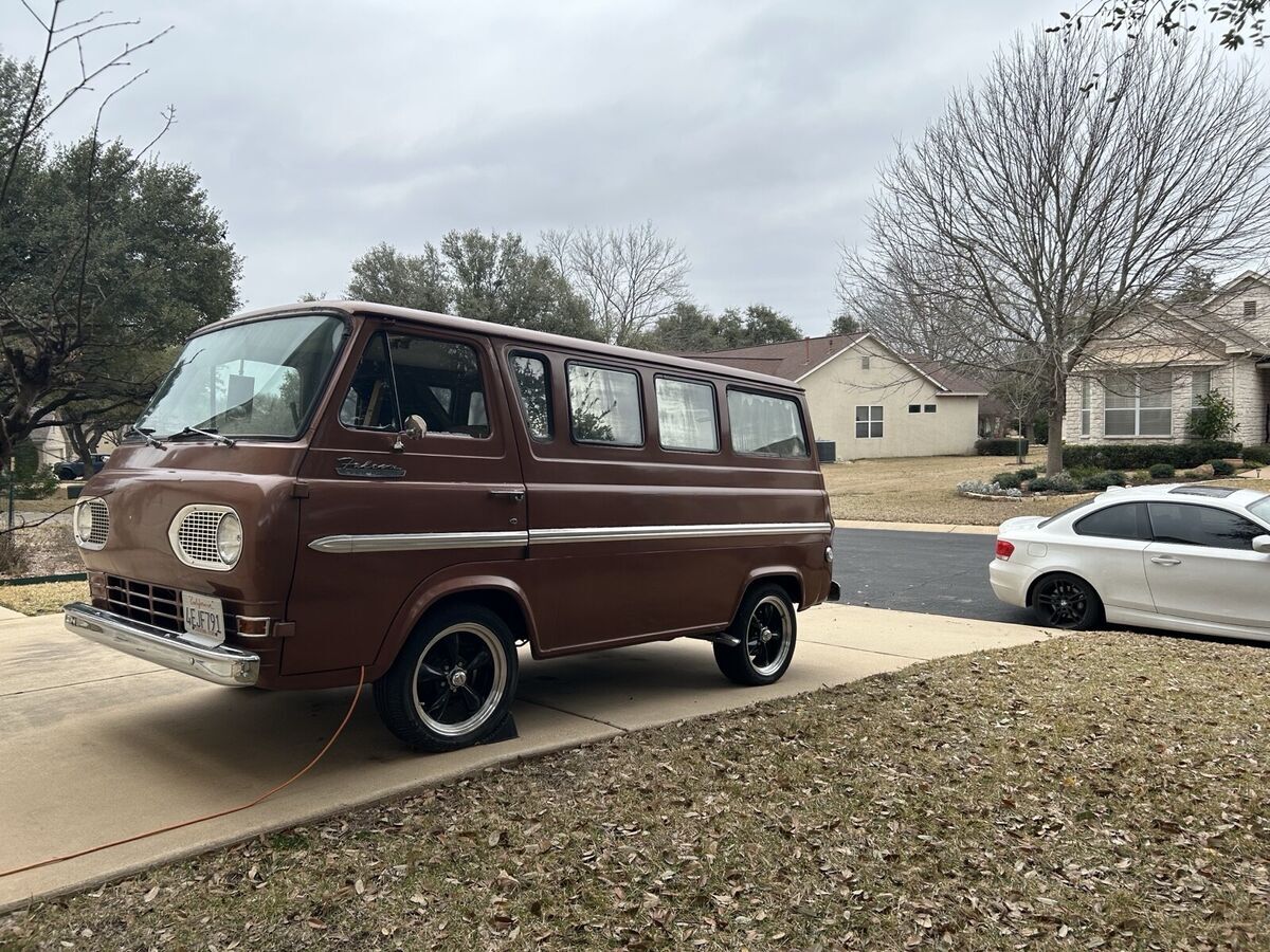 1966 Ford Econoline falcon club wagon - photo 2