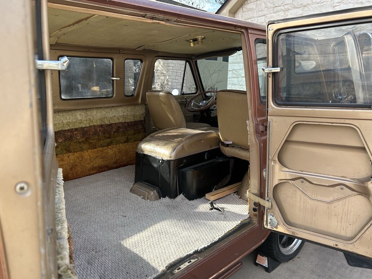 1966 Ford Econoline falcon club wagon - photo 3