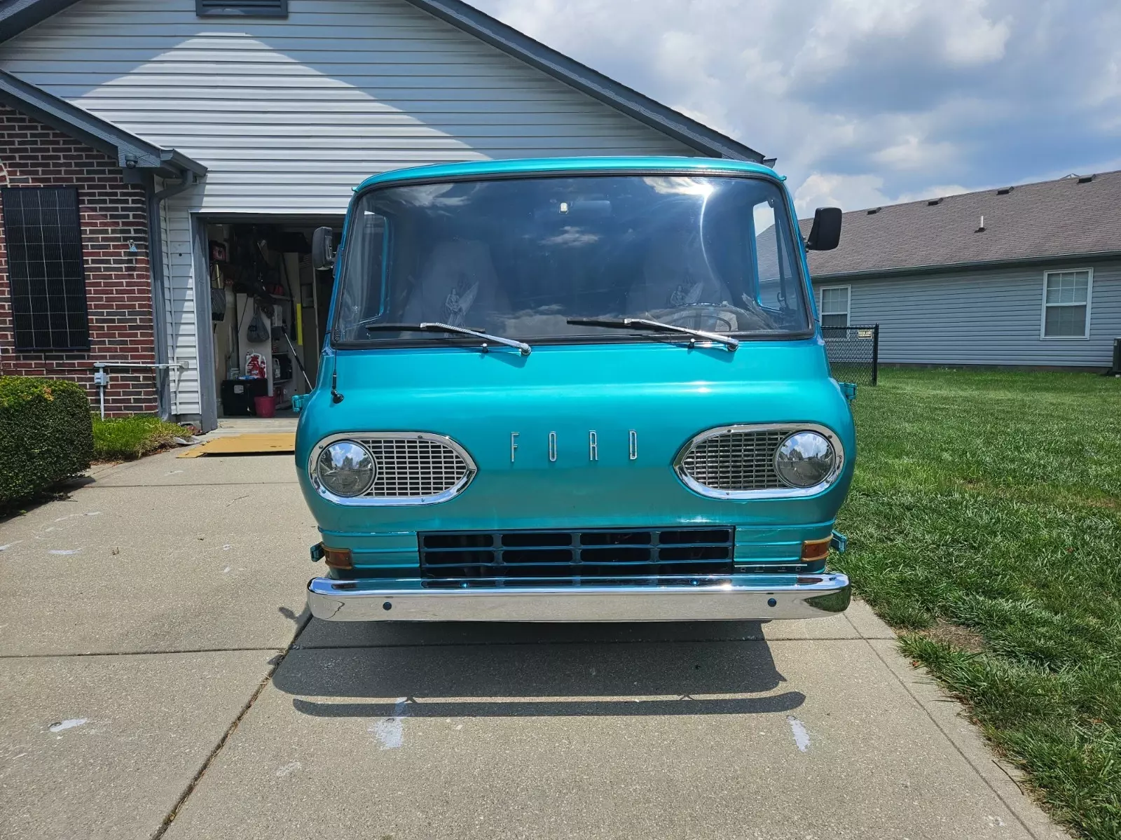 1966 Ford E-Series Van - photo 4