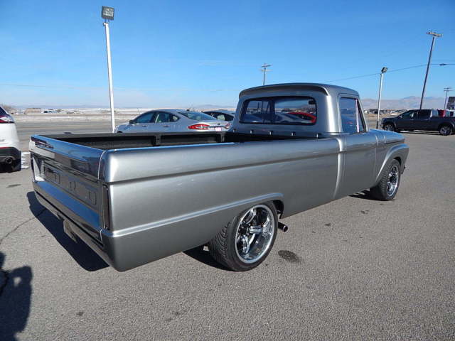 1966 Ford F-100 - photo 2