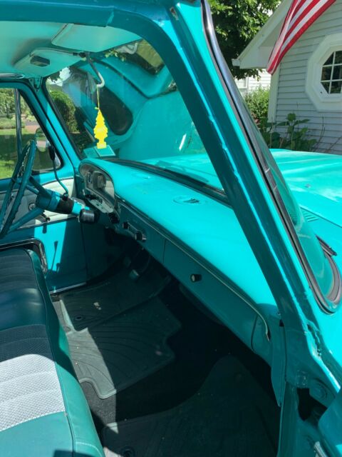 1966 Ford F-100 - photo 2