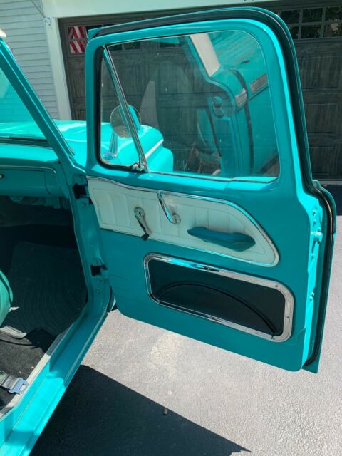 1966 Ford F-100 - photo 5
