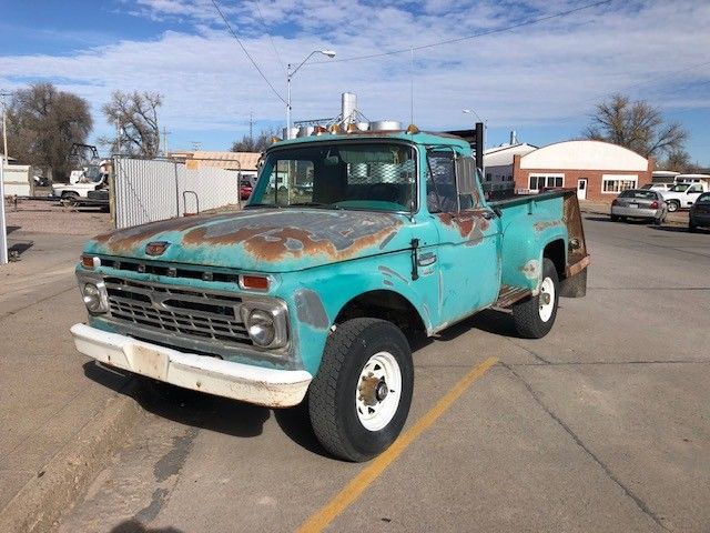 1966 FORD F-200 three quarter ton four wheel drive 1966 Ford F-100