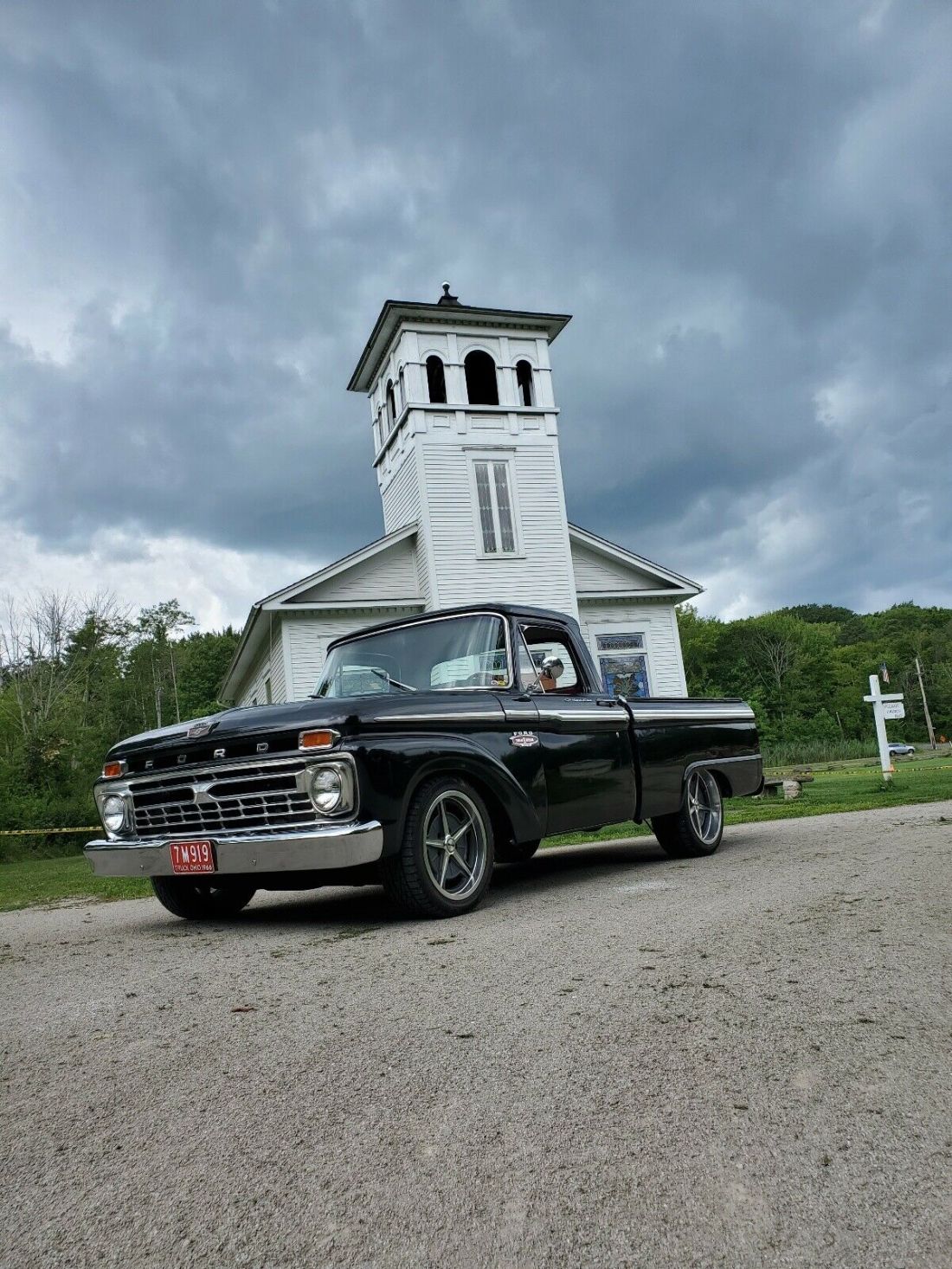1966 Ford F100 Pickup Black RWD Automatic Custom Cab 1966 Ford F100 Custom Cab