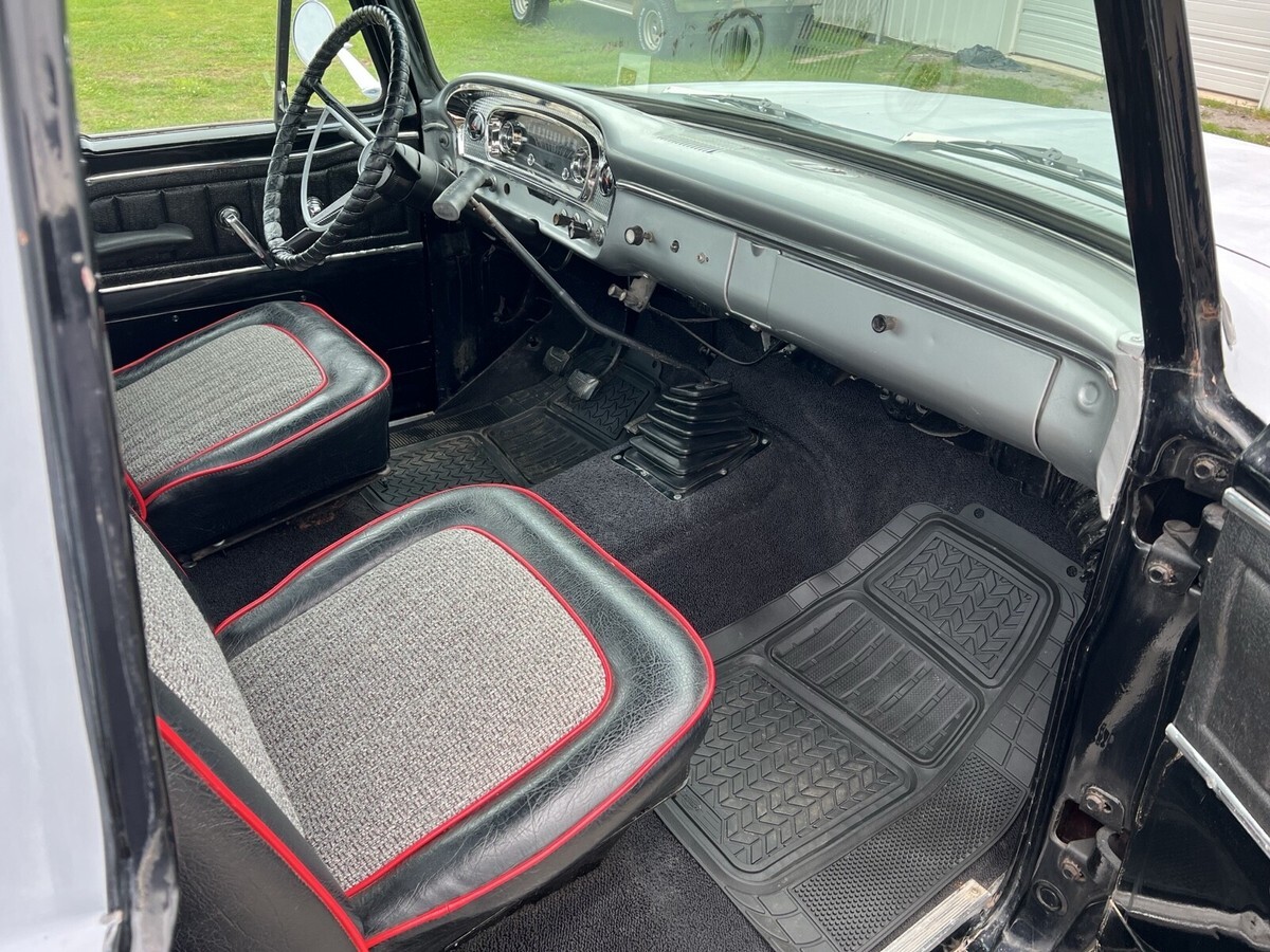 1966 Ford F100 custom cab - photo 13