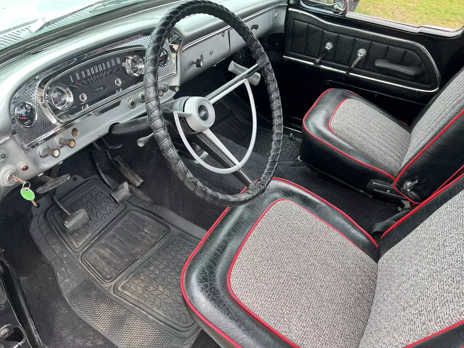 1966 Ford F100 custom cab - photo 9