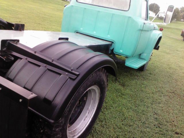 1966 Ford F600 - photo 2