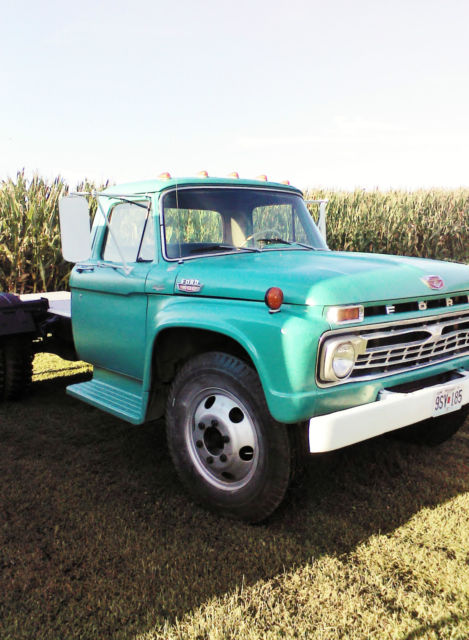 1966 Ford F600 - photo 3