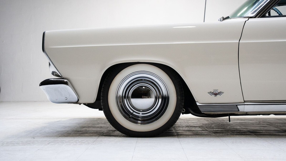 1966 Ford Fairlane 500 Wagon - photo 4