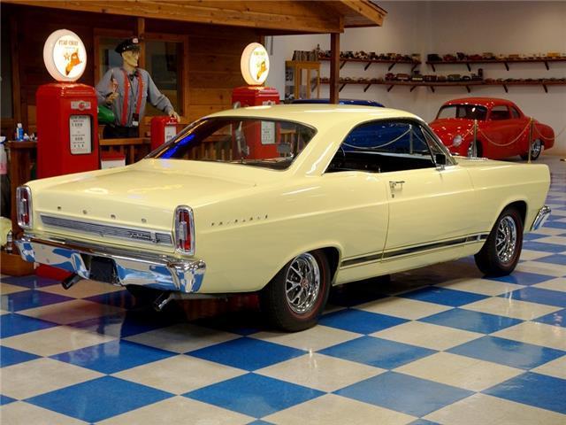 1966 Ford Fairlane -- - photo 9