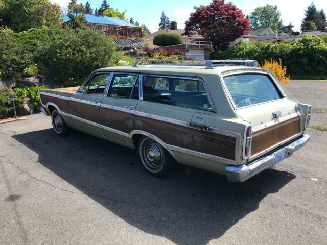 1966 Ford Fairlane Squire - photo 2