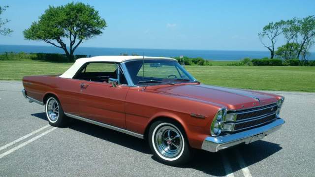 1966 Ford Galaxie - photo 2