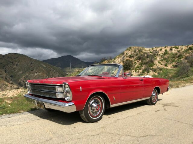 1966 Ford Galaxie 500 Hugh Laurie's car - photo 2