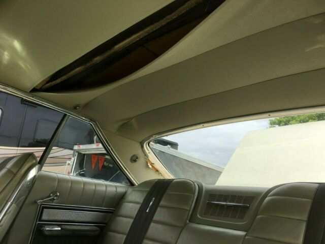 1966 Ford Galaxie 500XL 2-Door Fastback Hardtop - photo 8