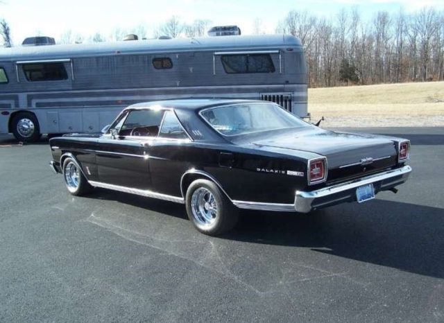 1966 Ford Galaxie 500XL - photo 2