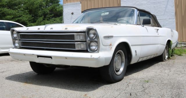 1966 Ford Galaxie - photo 2
