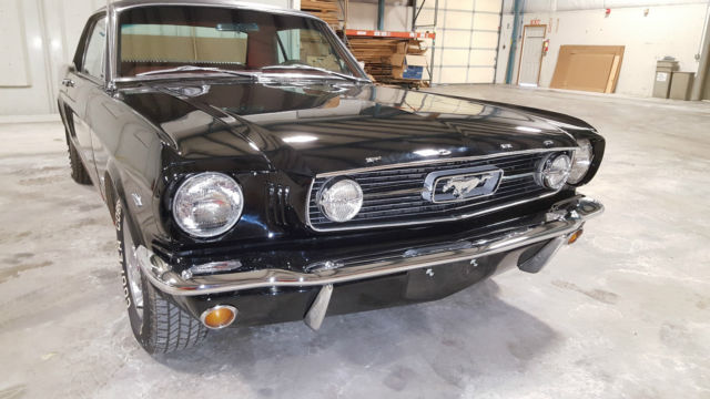 1966 Ford Mustang - photo 2