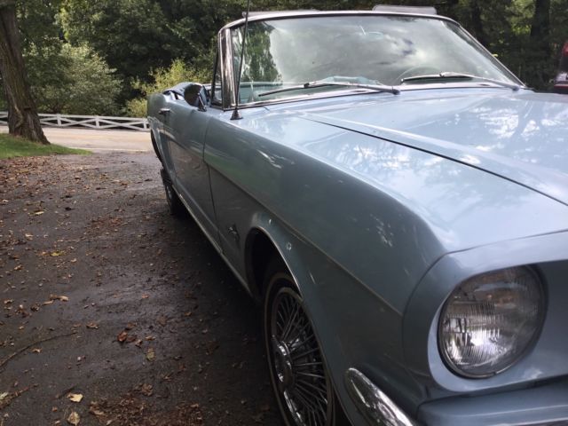 1966 Ford Mustang Notice:  No fake air intake on side - SPRINT 200 - photo 3