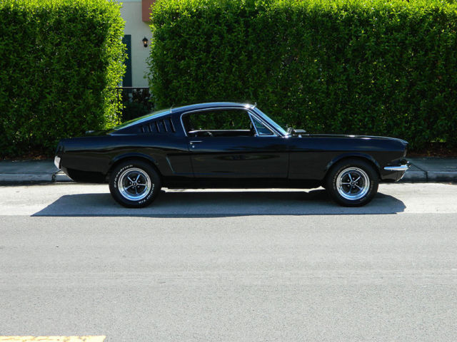 1966 Ford Mustang 2+2 - photo 2
