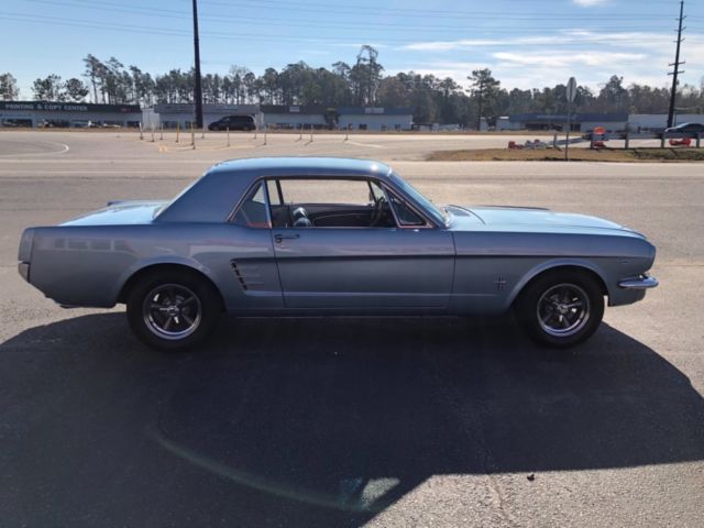 1966 Ford Mustang - photo 3